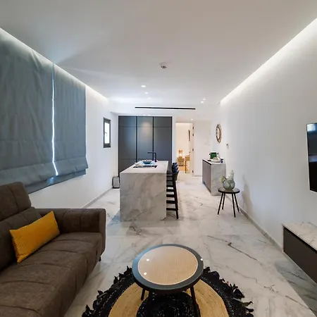 Luxurious 2bed Apartment *