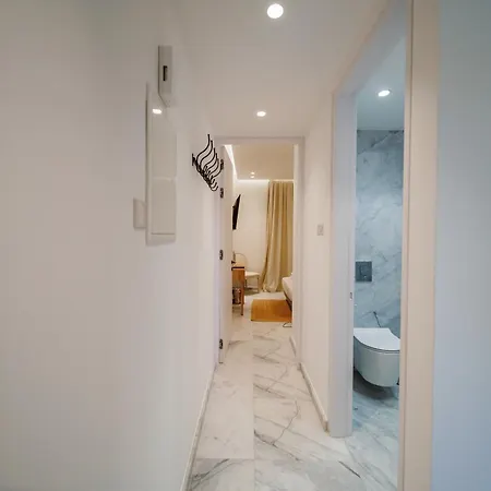 Luxurious 2bed Apartment *